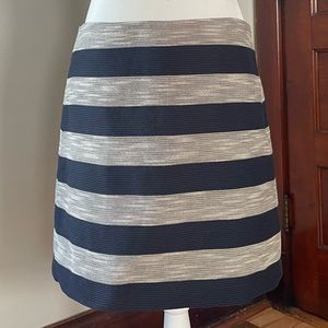 Ann Taylor LOFT fully lined mini skirt